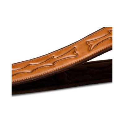 ⁦רצועה לגיטרה דמוי עור חום עם ריקוע טיילור Taylor Strap 4202-27 ,Vegan Leather Strap⁩ – תמונה ⁦4⁩