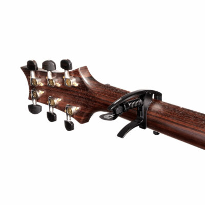 ⁦קאפו שחור לגיטרה אקוסטית וחשמלית דדריו - Daddario PW-CP-09 Planet Waves NS Tri-Action Black⁩ – תמונה ⁦4⁩